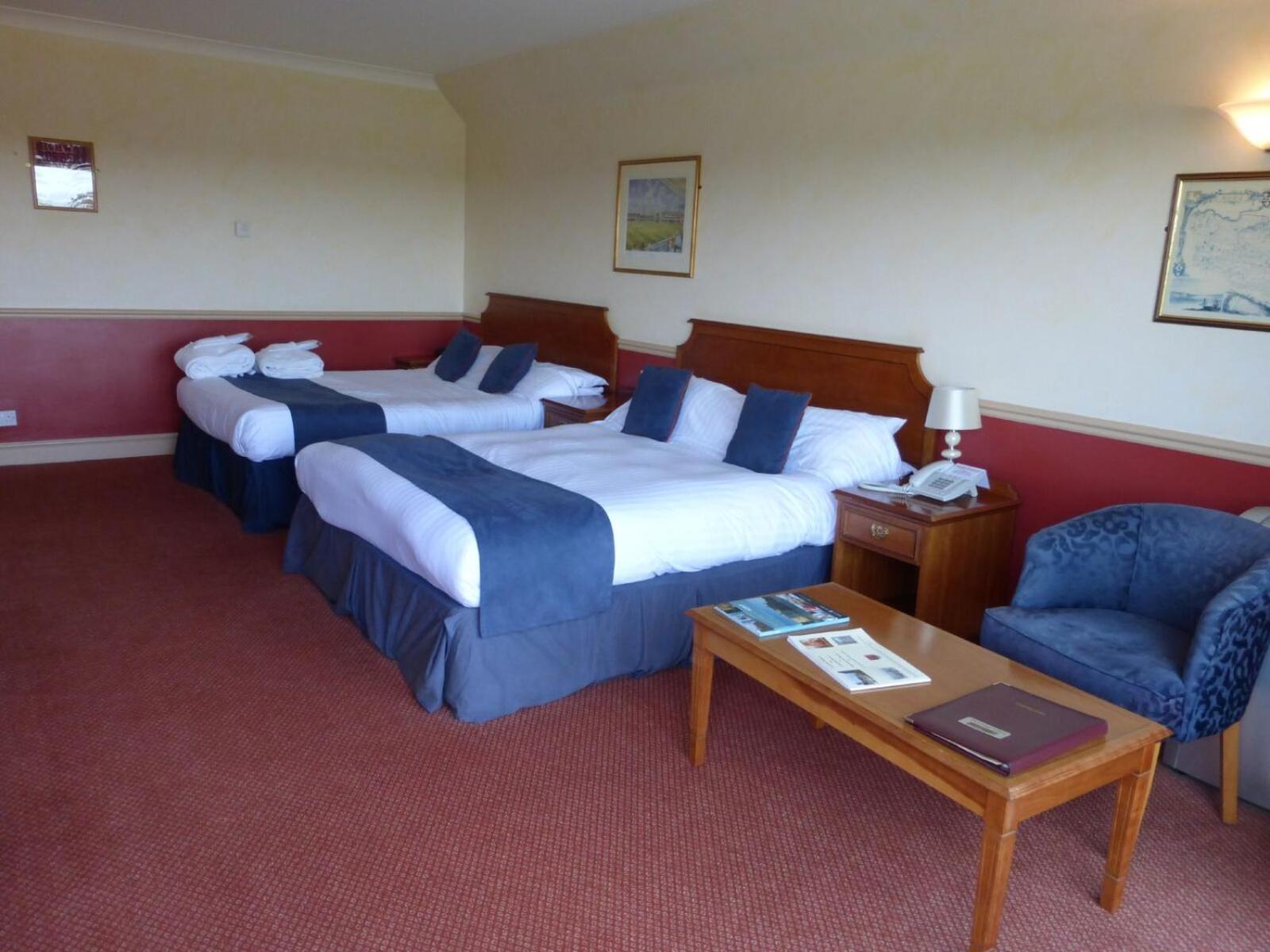 London Beach Country Hotel & Golf Club Tenterden Eksteriør billede